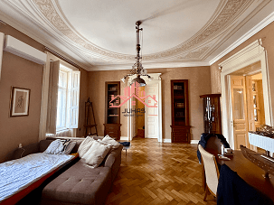 Salonski stan u centru – 147m², 267.500€