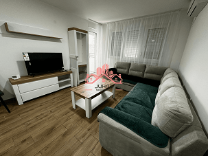 Dvosoban stan za izdavanje, Centar 1, 420€, 45m²