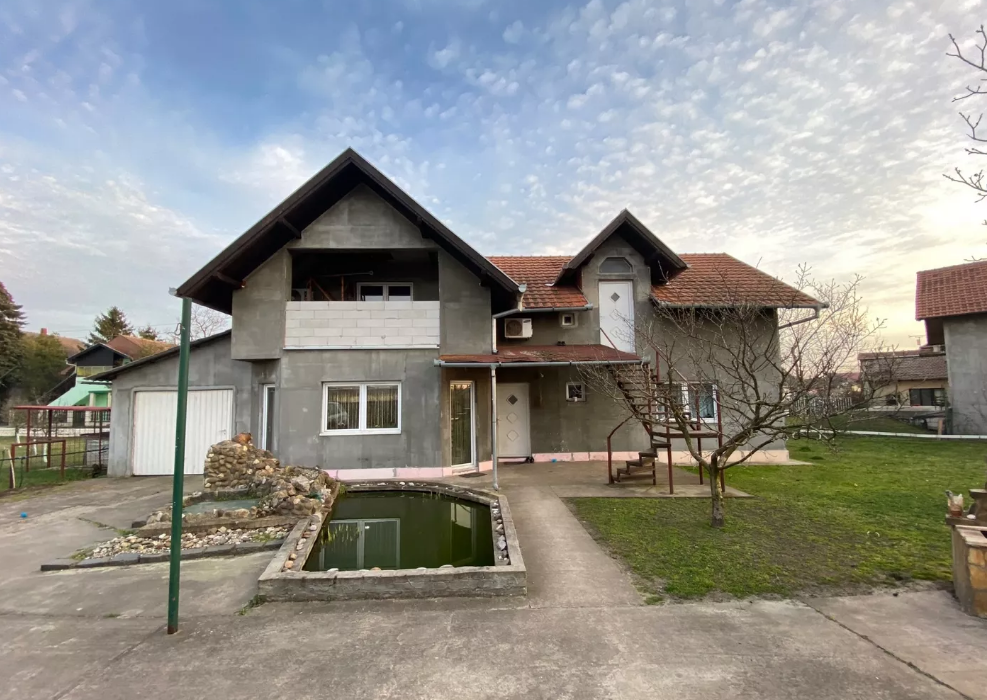 2-etažna kuća na prodaju, Bele Kuna, 130.000€, 240m²